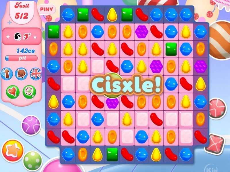 King Games Candy Crush Saga banner showing candies, boosters and level 20830 gameplay